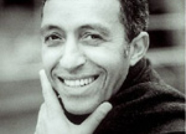 Azouz Begag, ancien ministre délégué à la Promotion de l'Egalité des Chances du gouvernement Villepin, sociologue et romancier