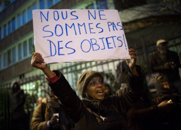 Manifestation contre Exhibit B à Paris Manifestation contre Exhibit B à Paris