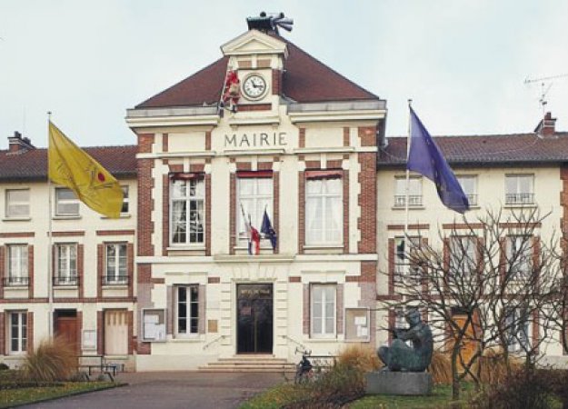 La mairie de Mantes-la-Ville La mairie de Mantes-la-Ville