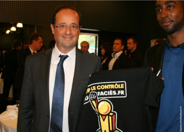 François Hollande était contre le contrôle au faciès... avant d'être Président (photo : Stop le contrôle au faciès) François Hollande était contre le contrôle au faciès... avant d'être Président (photo : Stop le contrôle au faciès)