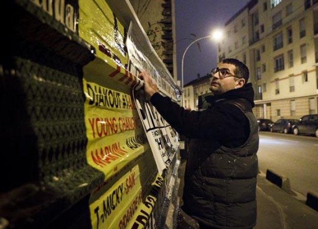 Rachid Santaki en pleine auto-promotion