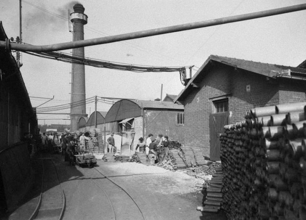 Usine Bellanger, Athis-Mons. Photo, 1917, coll. MdBA