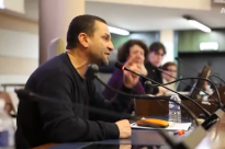 Mohamed Mechmache harangue les associations de quartier ce 08 février 2014. Visuel d'après Madani Marzuk (Amis)