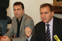 Samuel Thomas (à gauche) et Patrick Karam le 4 novembre 2009 lors de la remise d'un rapport sur le fichage ethno-racial 