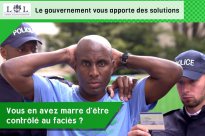 Extrait d'une affiche de la campagne "Le gouvernement vous apporte des solutions"